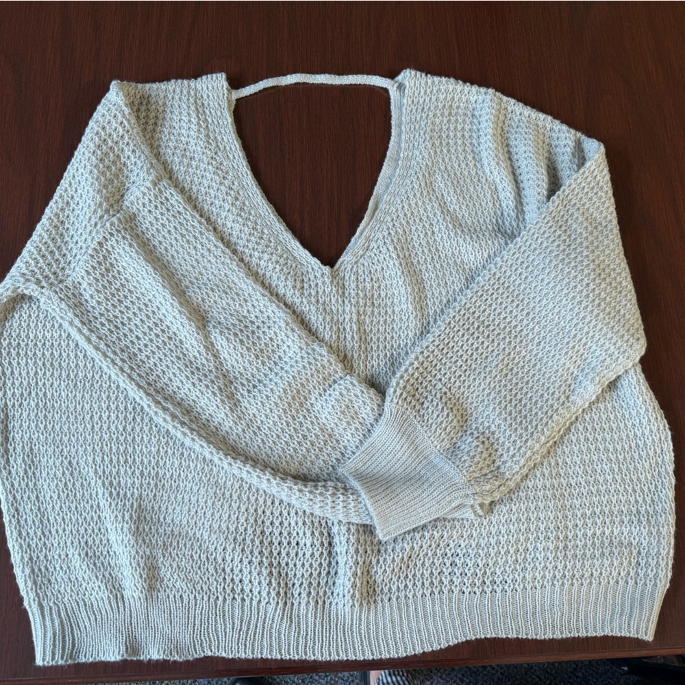 Hem & Thread Light Gray Open-Knit V-Neck Sweater